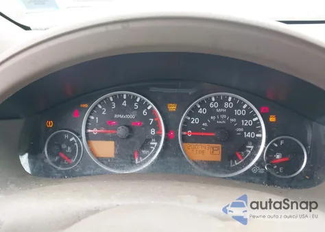 2011 Nissan Pathfinder Sv z USA, uszkodzony, nr VIN 5N1AR1NB2BC635874